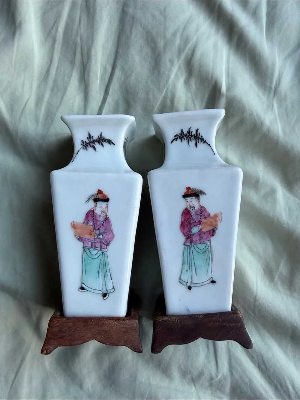Pair of White Porcelain Vases with Hand-Painted Figures